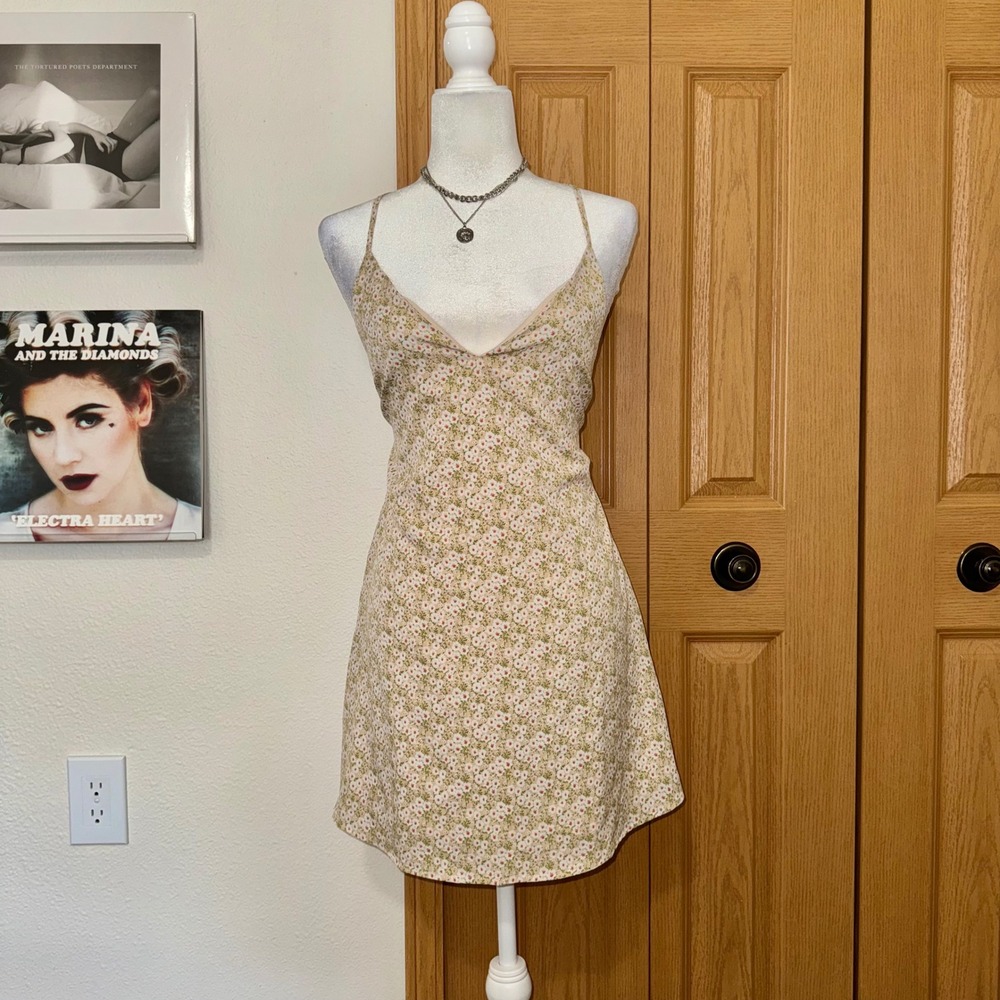 MABLE Floral Mini Dress Large Cream‎ Wildflower Open Back Coquette Cottage Core